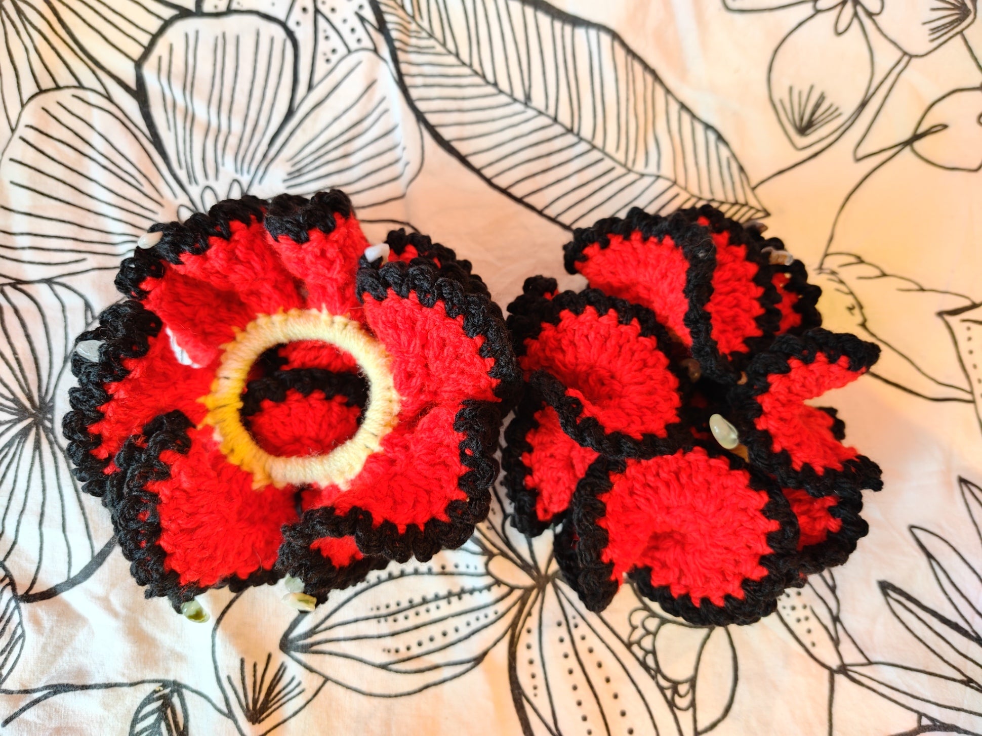 Chouchous Corail Multi couleurs avec ou sans perles d'eau douce